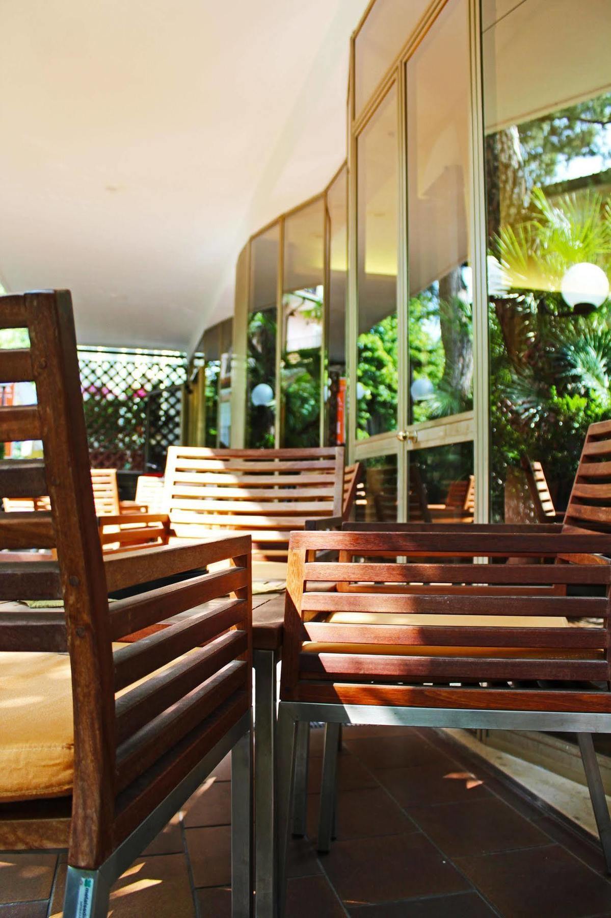 Hotel Saint Tropez Ριτσιόνε Εξωτερικό φωτογραφία